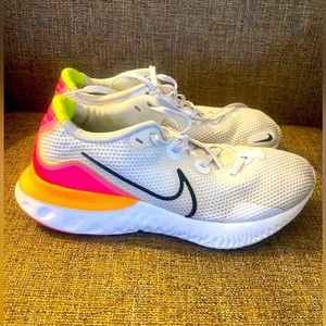 Women’s Nike Renew Tennis Shoes, Size 9.5.